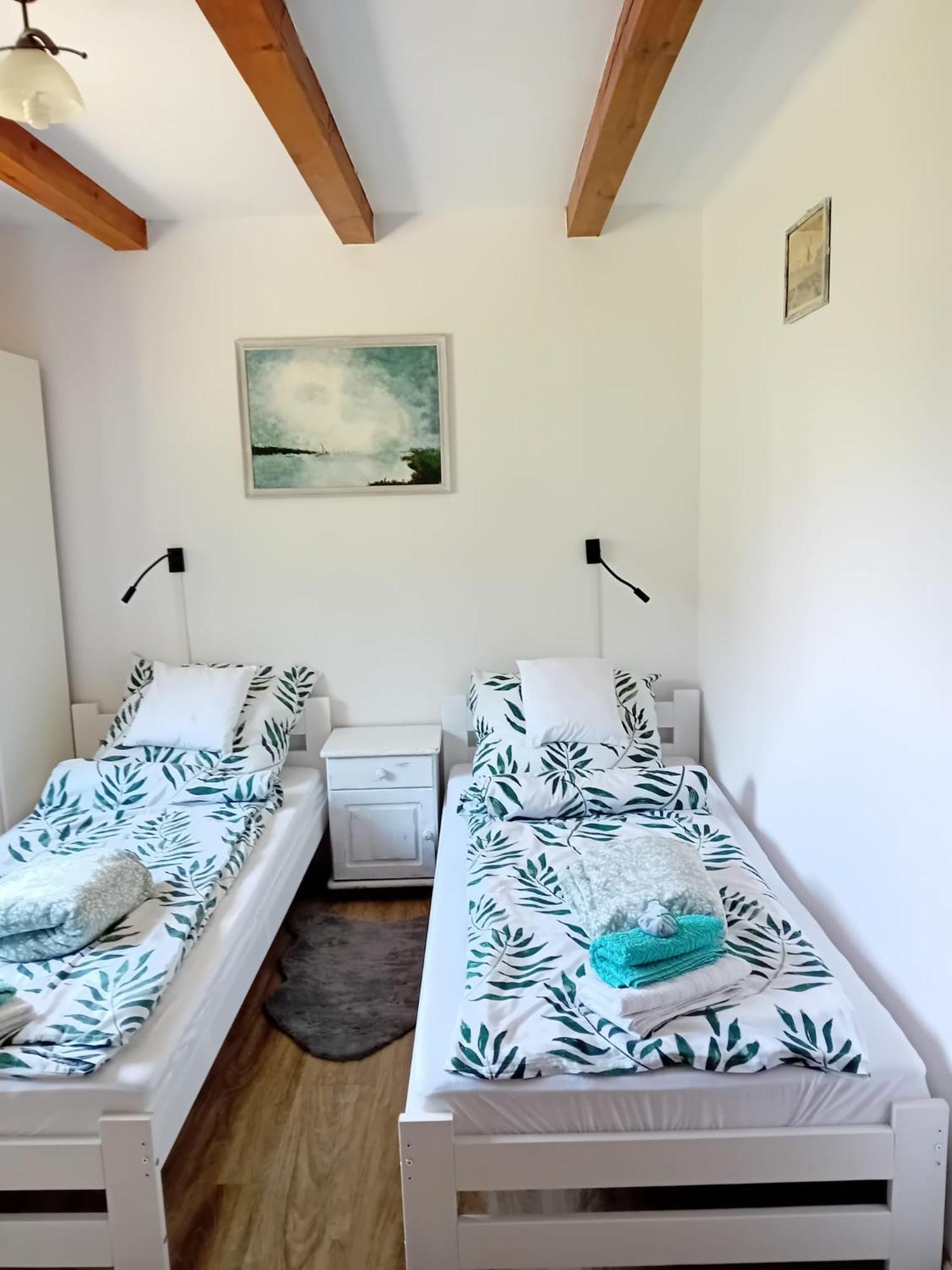 Villa Czytelnia W Sadzie Krzykawka Esterno foto
